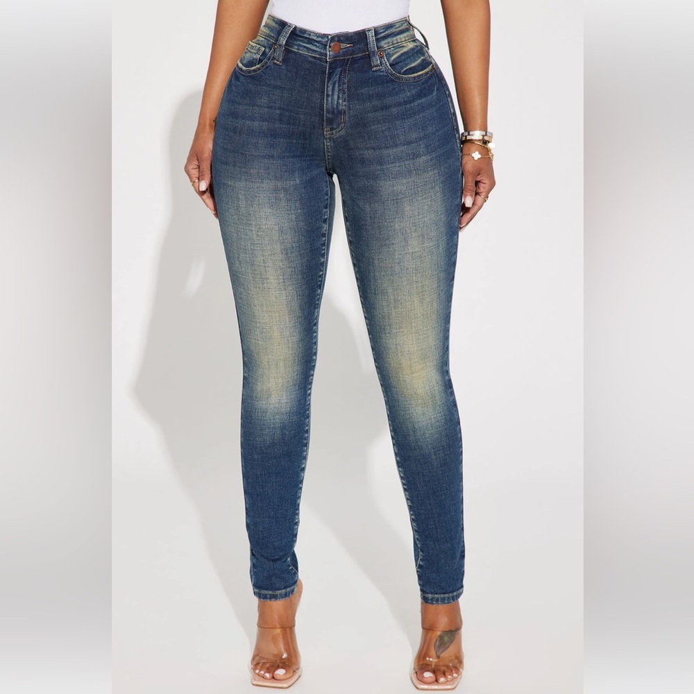 Tinted stretched Skinny Jeans sz11 dark wash Never worn